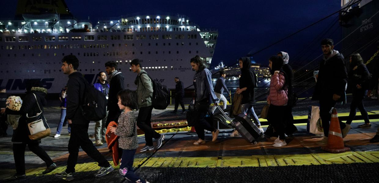 Άφιξη μεταναστών σε λιμάνι της Ελλάδας