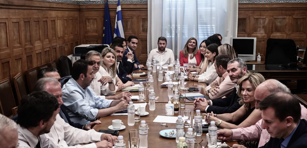 Ο Νίκος Ανδρουλάκης σε συνεδρίαση στο ΠΑΣΟΚ