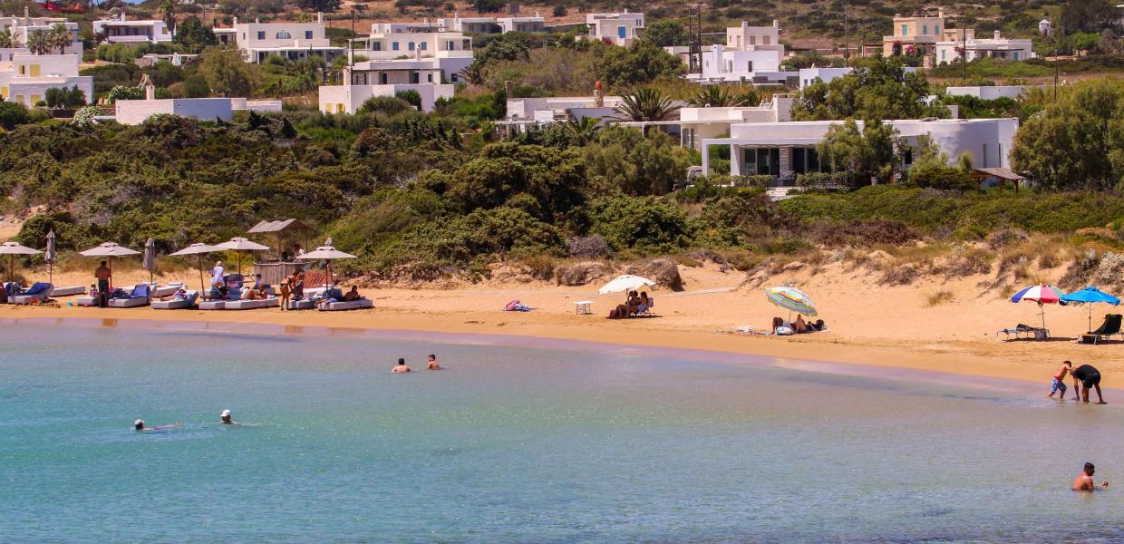 Παραλία στην Πάρο