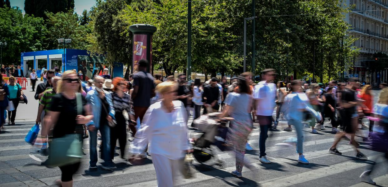 Κόσμος στο Σύνταγμα