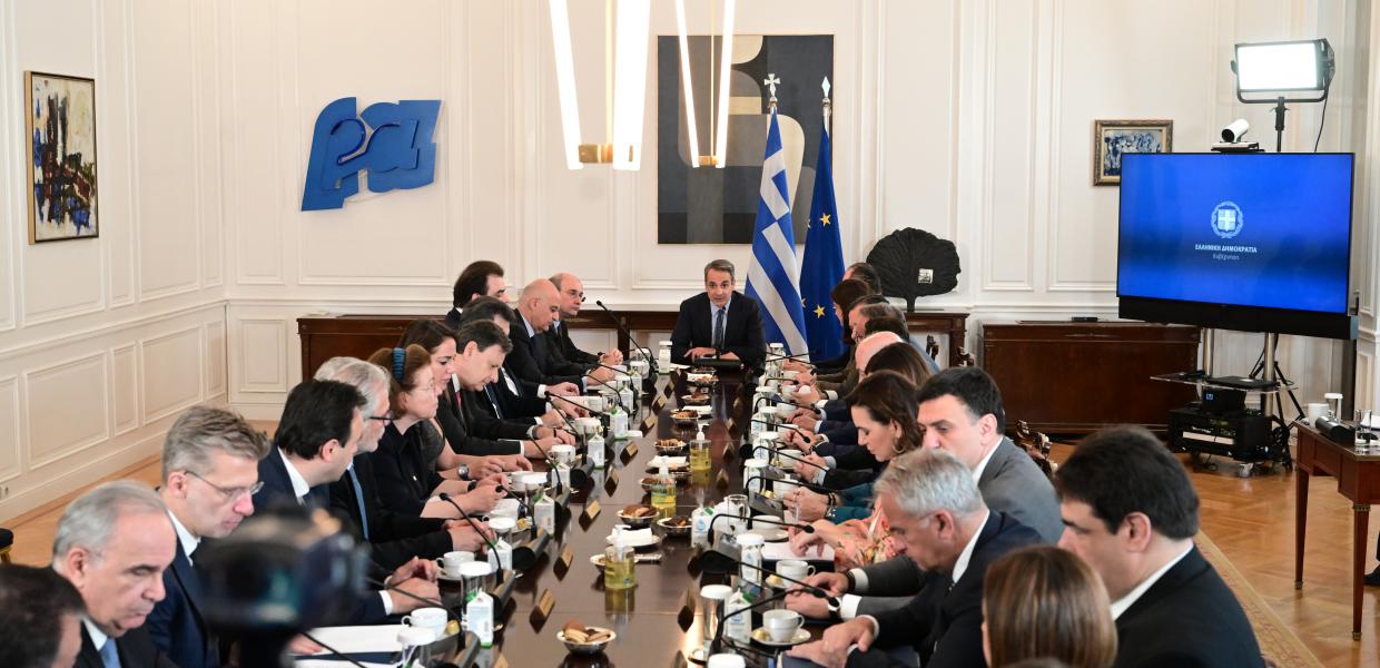 Μητσοτάκης υπουργικό