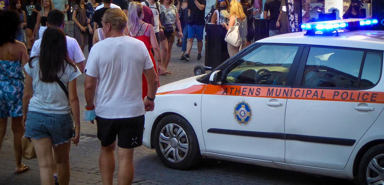 Περιπολικό της δημοτικής αστυνομίας