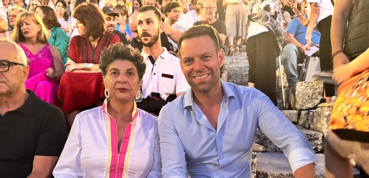 Ο Στέφανος Κασσελάκης με την Κυριακή Μάλαμα στην Επίδαυρο