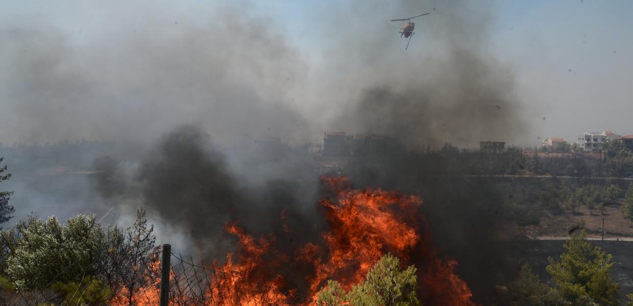 φωτιά Αττική ελικόπτερο