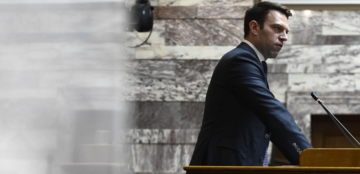 Ο Στέφανος Κασσελάκης στην Κοινοβουλευτική Ομάδα του ΣΥΡΙΖΑ - ΠΣ