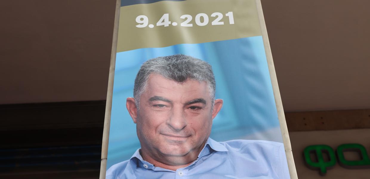 Ο Γιώργος Καραϊβάζ