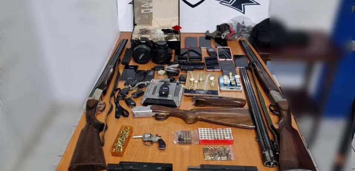 ΣΥΛΛΗΨΗ ΣΠΕΙΡΑΣ ΠΟΥ ΡΗΜΑΖΕ ΣΠΙΤΙΑ ΣΤΗΝ ΑΤΤΙΚΗ