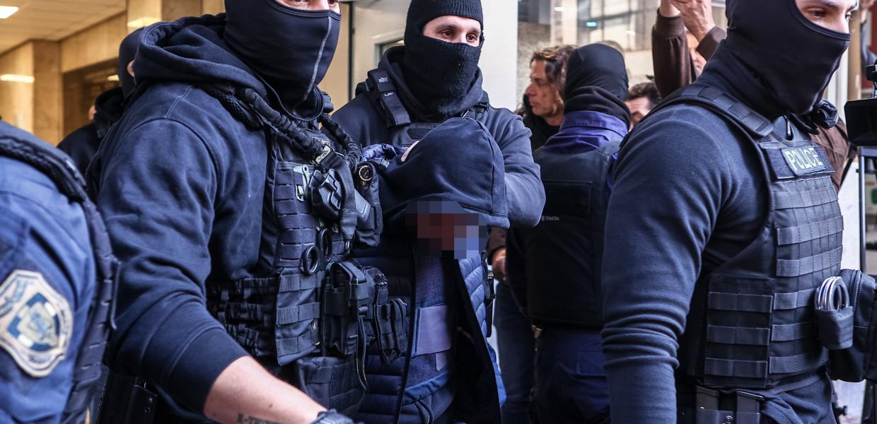 Σύλληψη ατόμου