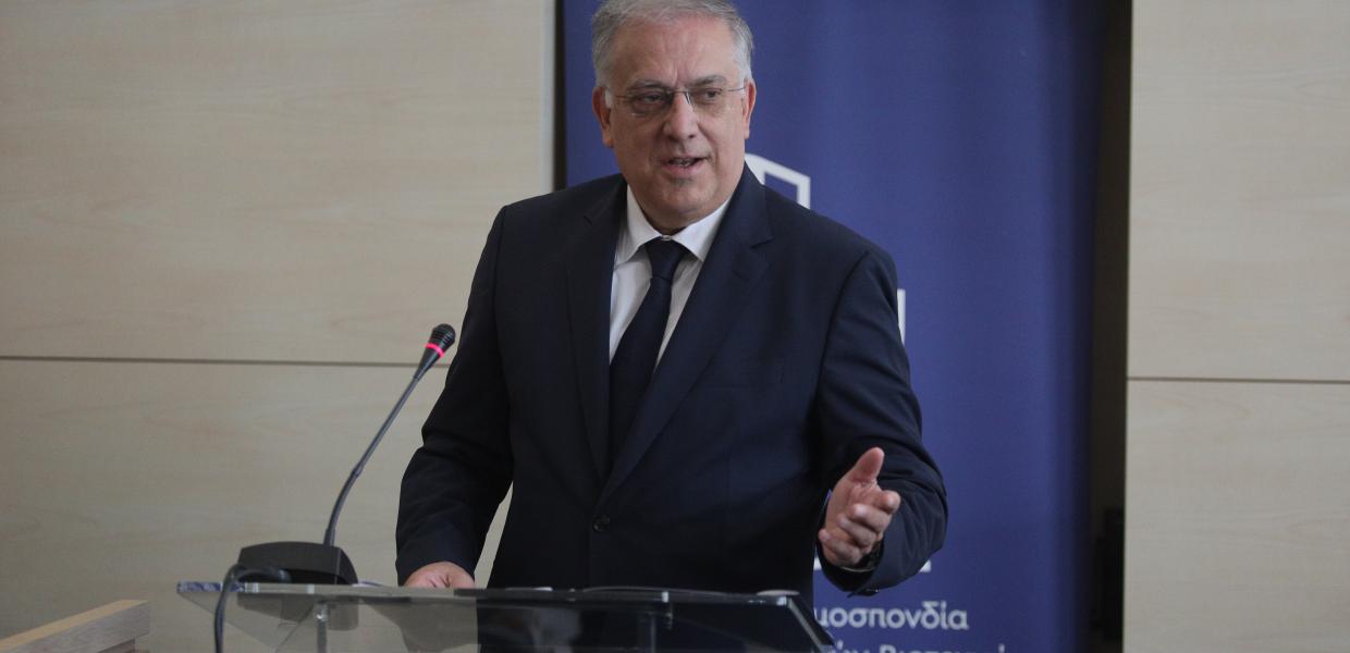 ΤΑΚΗΣ ΘΕΟΔΩΡΙΚΑΚΟΣ