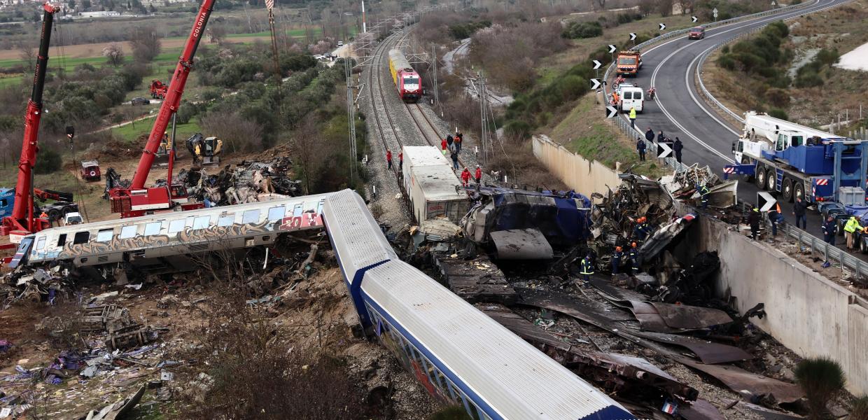 Σύγκρουση τρένων στα Τέμπη