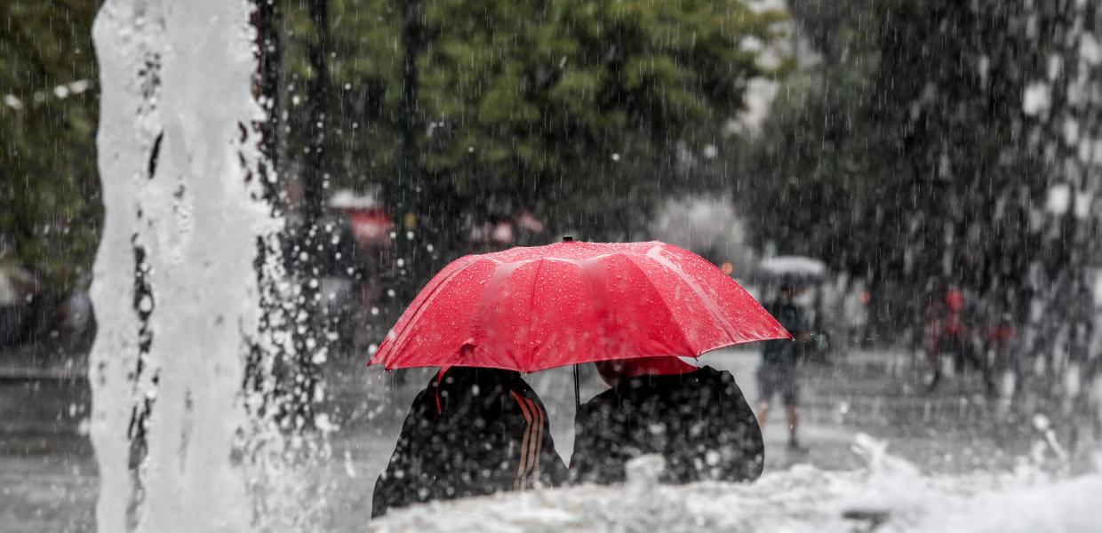 καιρός φθινόπωρο βροχή ομπρέλα
