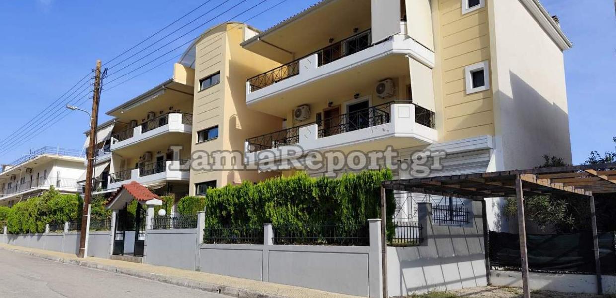 Το διαμέρισμα της 84χρονης που δολοφονήθηκε στα Καμένα Βούρλα
