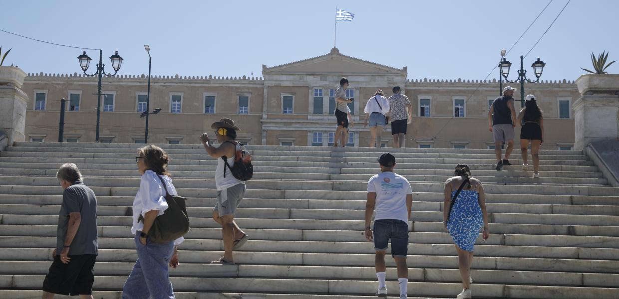 Κόσμος στο Σύνταγμα