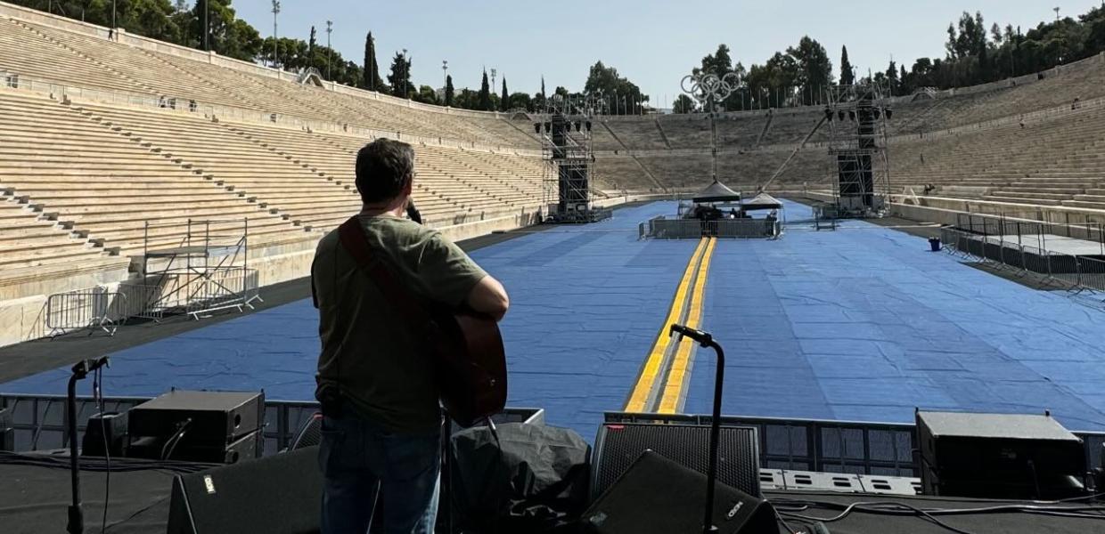 Ο Μάλαμας κάνει πρόβα στο Καλλιμάρμαρο πριν την μεγάλη συναυλία για τα Τέμπη
