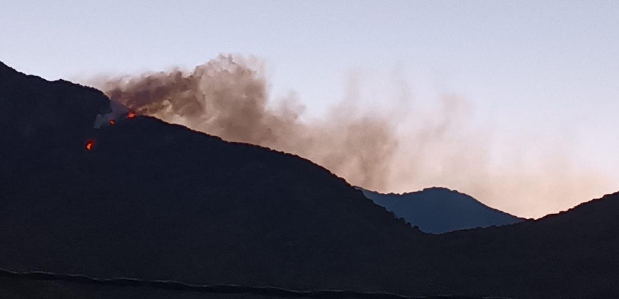 Φωτιά στο Παγγαίο όρος σε δύσβατο σημείο
