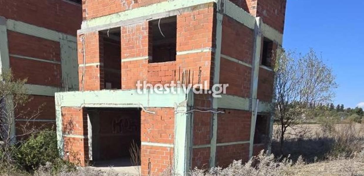 Η οικοδομή όπου βρέθηκε η σορός στη Θεσσαλονίκη