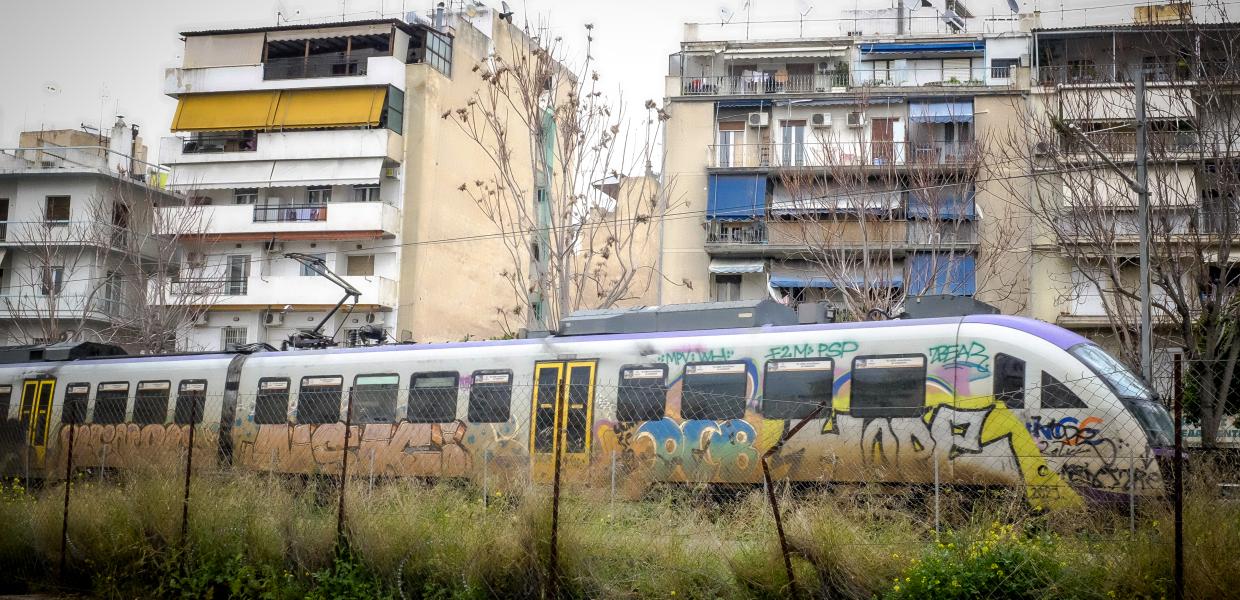 Τρένο προαστιακού
