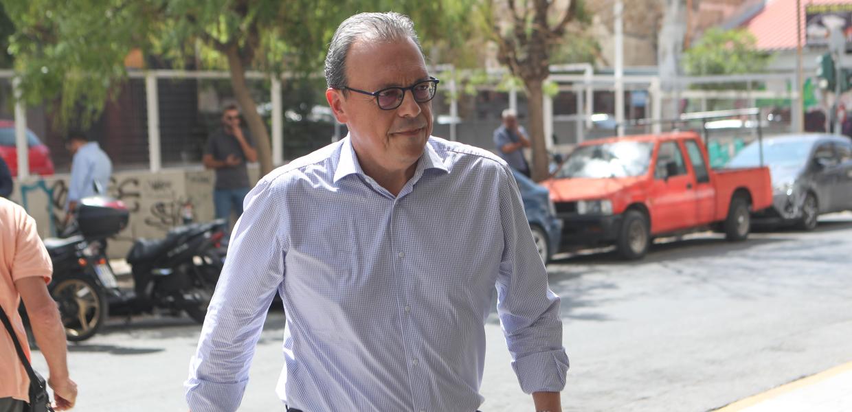 Ο Σωκράτης Φάμελλος