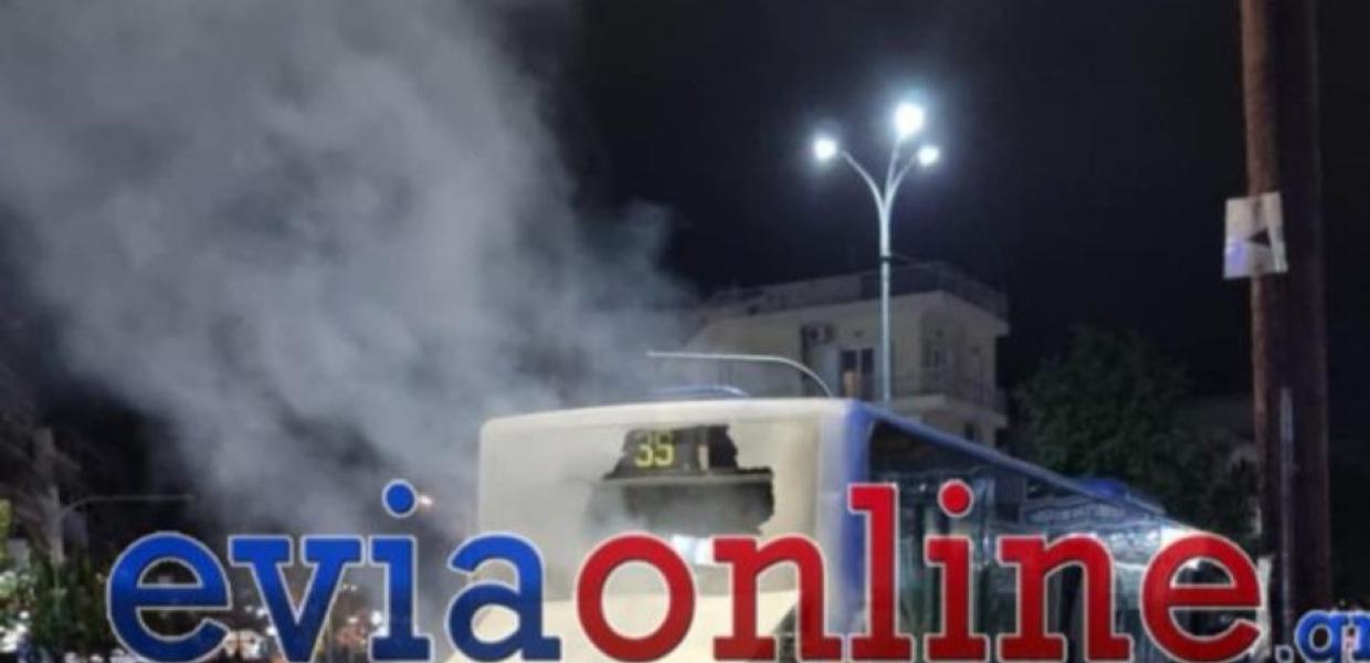 Φωτιά σε λεωφορείο του ΚΤΕΛ στην Χαλκίδα