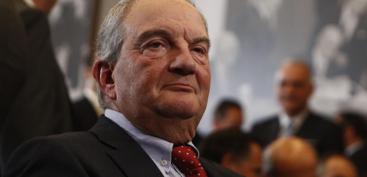 ΚΩΣΤΑΣ ΚΑΡΑΜΑΝΛΗΣ