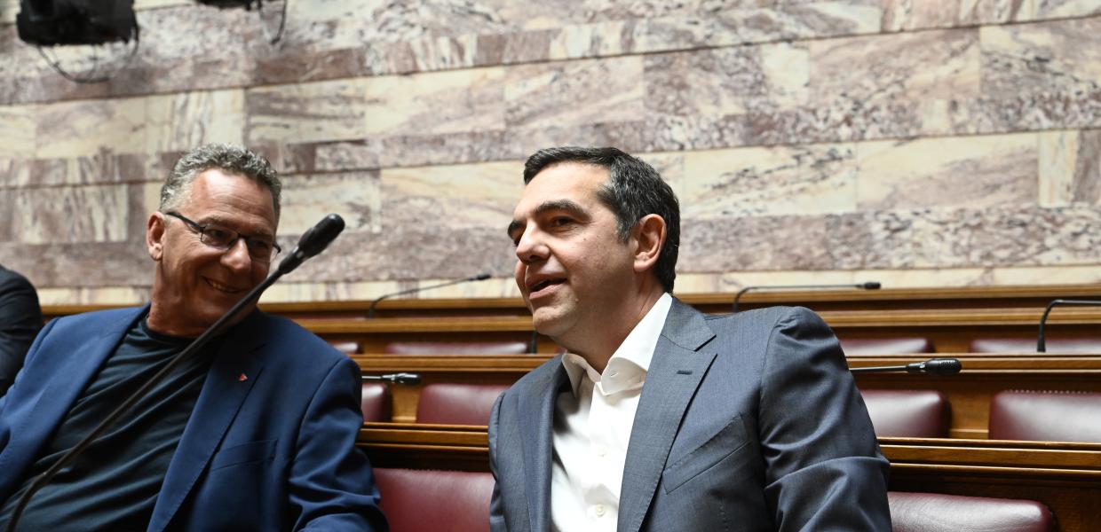 Κώστας Αρβανίτης και Αλέξης Τσίπρας στη Βουλή