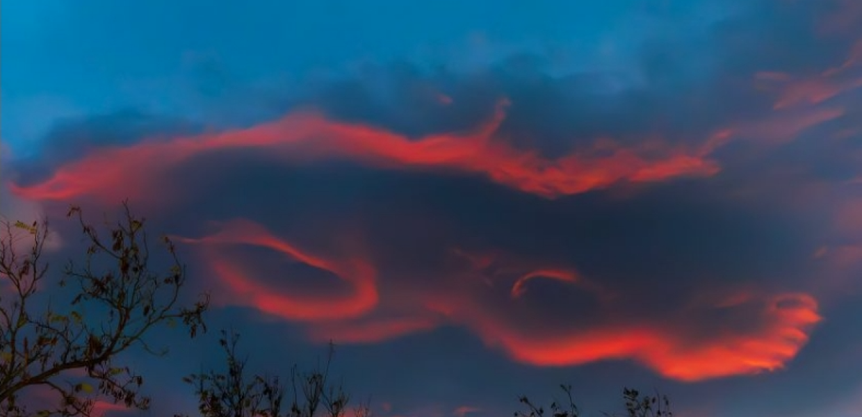 ΣΥΝΝΕΦΑ UFO ΦΑΚΟΕΙΔΕΣ ΣΥΝΝΕΦΑ