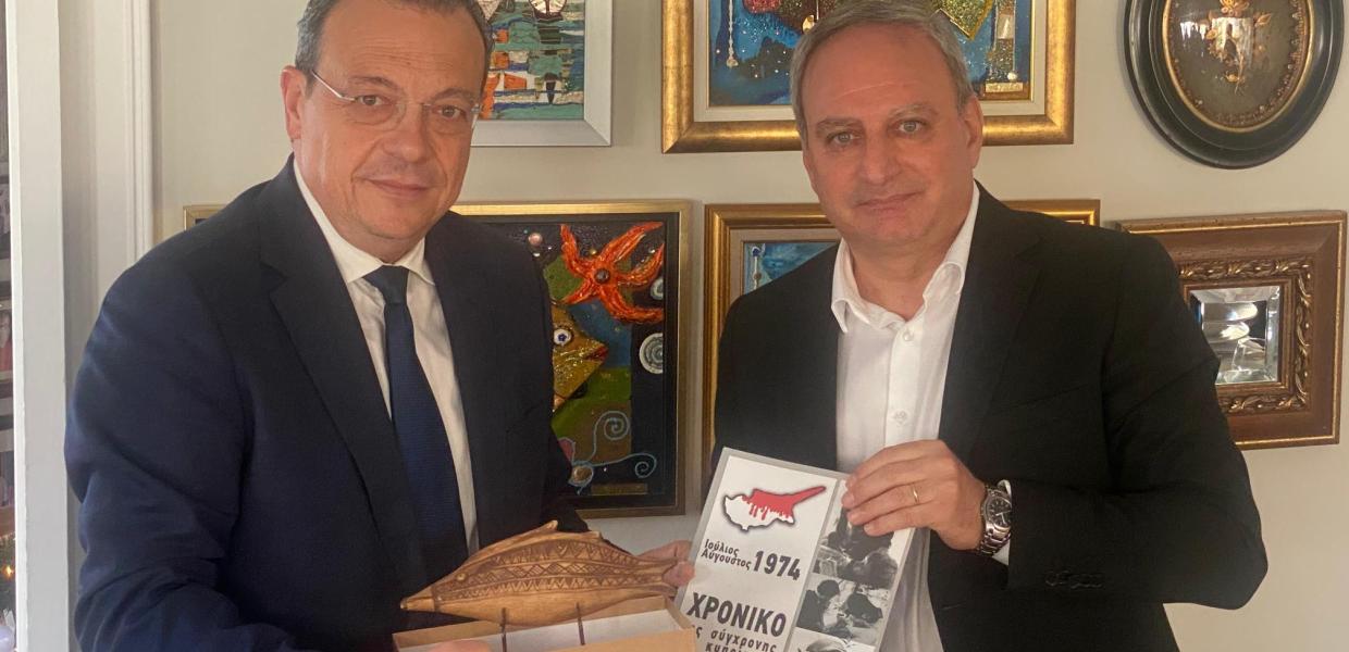 ΦΑΜΕΛΛΟΣ ΣΤΕΦΑΝΟΥ ΚΥΠΡΟΣ