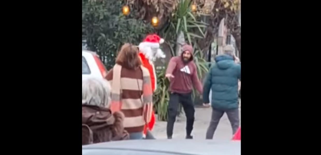 Η στιγμή που ο αστυνομικός χαιρετά ναζιστικά στο Χαλάνδρι