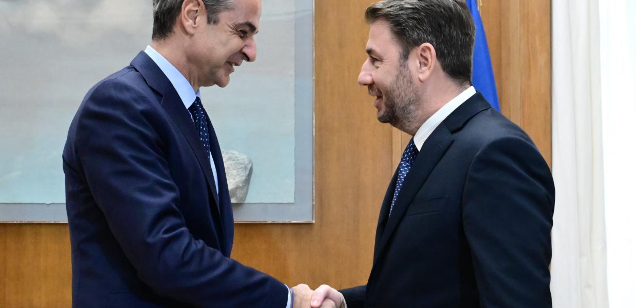 Συνάντηση του πρωθυπουργού Κ. Μητσοτάκη με τον πρόεδρο του ΠΑΣΟΚ Νίκο Ανδρουλάκη