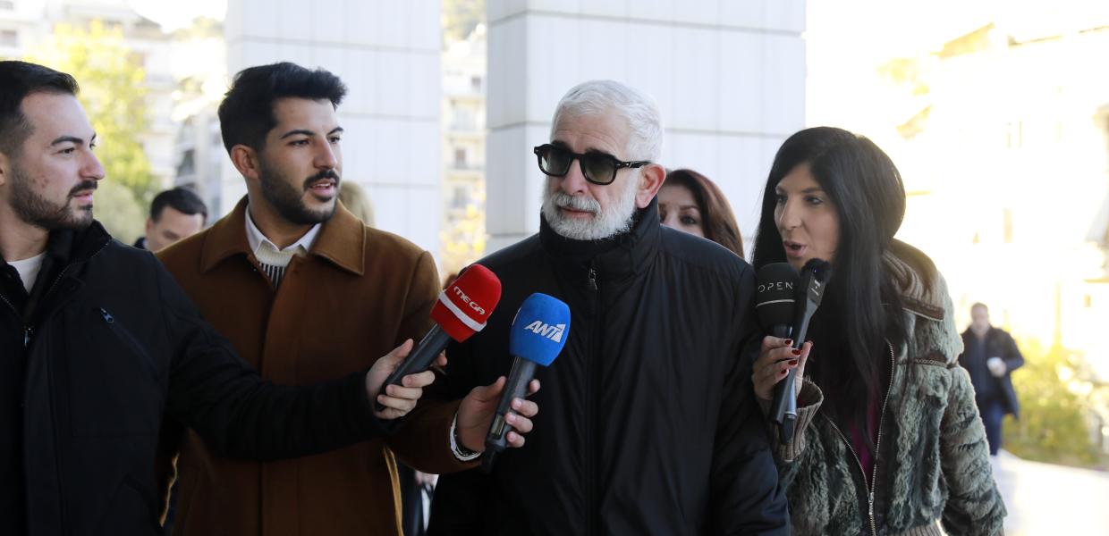 Ο Πέτρος Φιλιππίδης