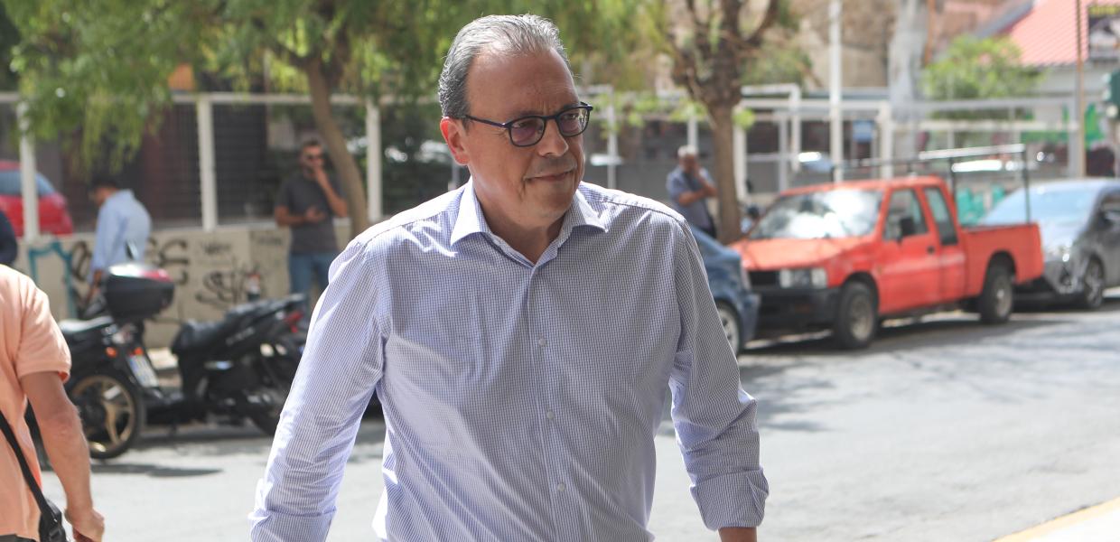 Ο Σωκράτης Φάμελλος