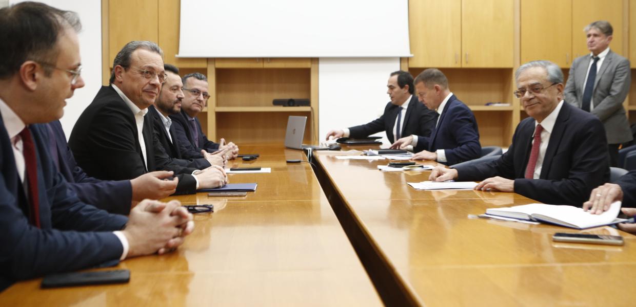 Συνάντηση Σωκράτη Φάμελλου με την ΕΕΤ