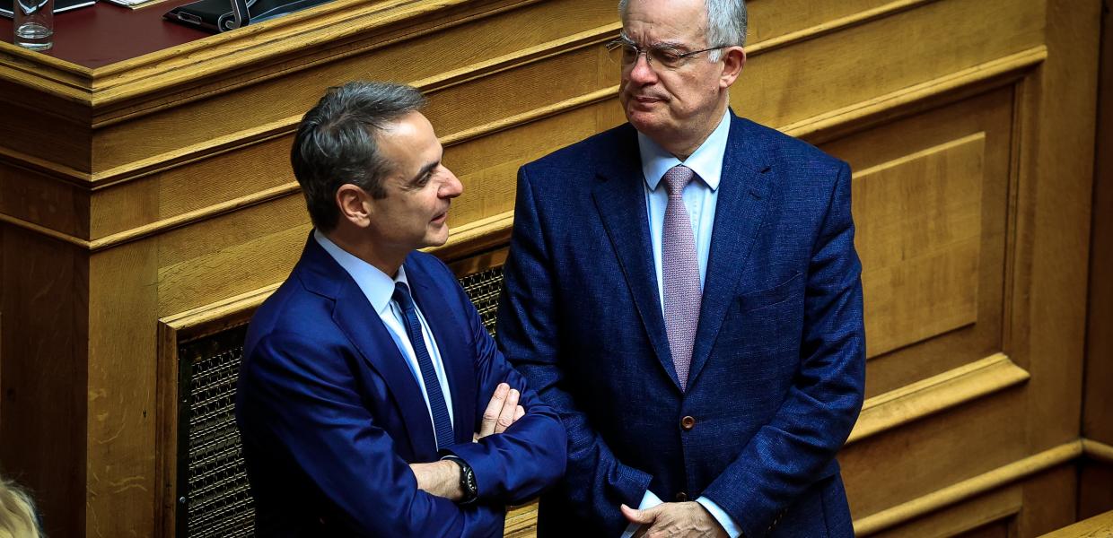 Ο Κυριάκος Μητσοτάκης και ο Κωνσταντίνος Τασούλας