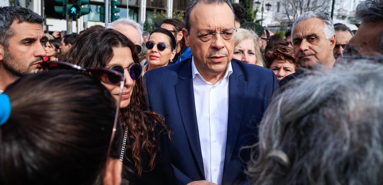Ο Σωκράτης Φάμελλος στην συγκέντρωση για τα Τέμπη στο Σύνταγμα