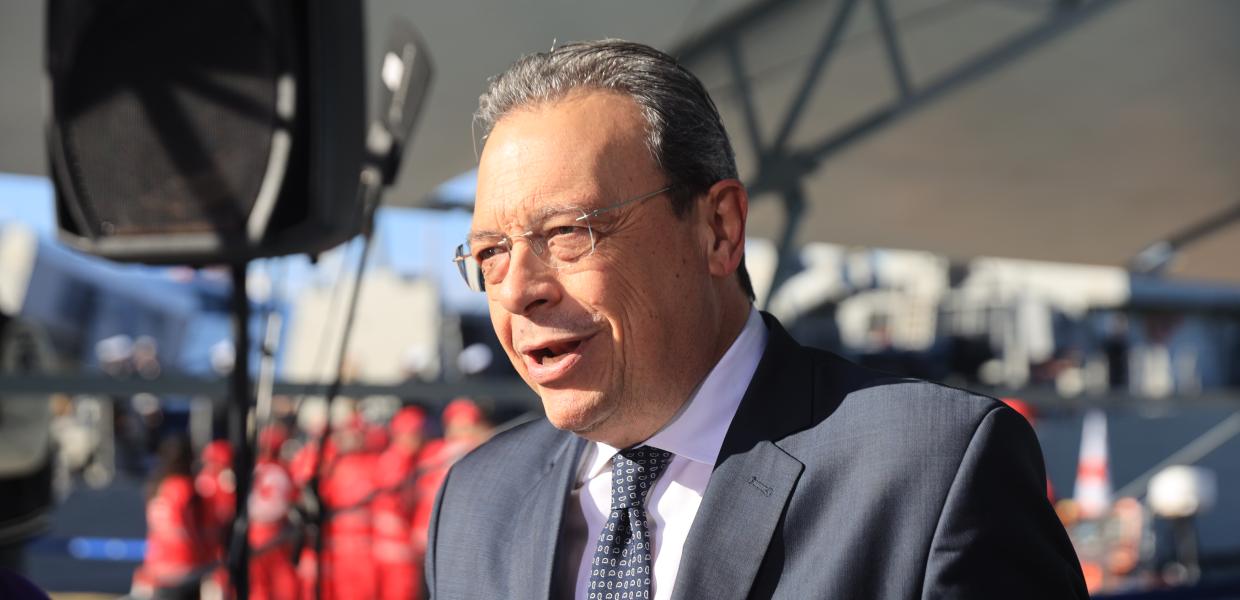 Ο Σωκράτης Φάμελλος στον Αγιασμό των υδάτων στον Πειραιά