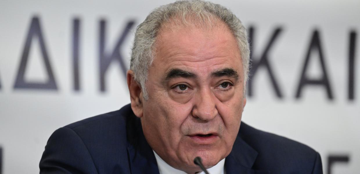 Γιάννης Χατζηθεοδοσίου / Τώρα και όχι το 2026 «φρένο» στις υπέρογκες αυξήσεις στα ιδιωτικά προγράμματα υγείας | Αυγή