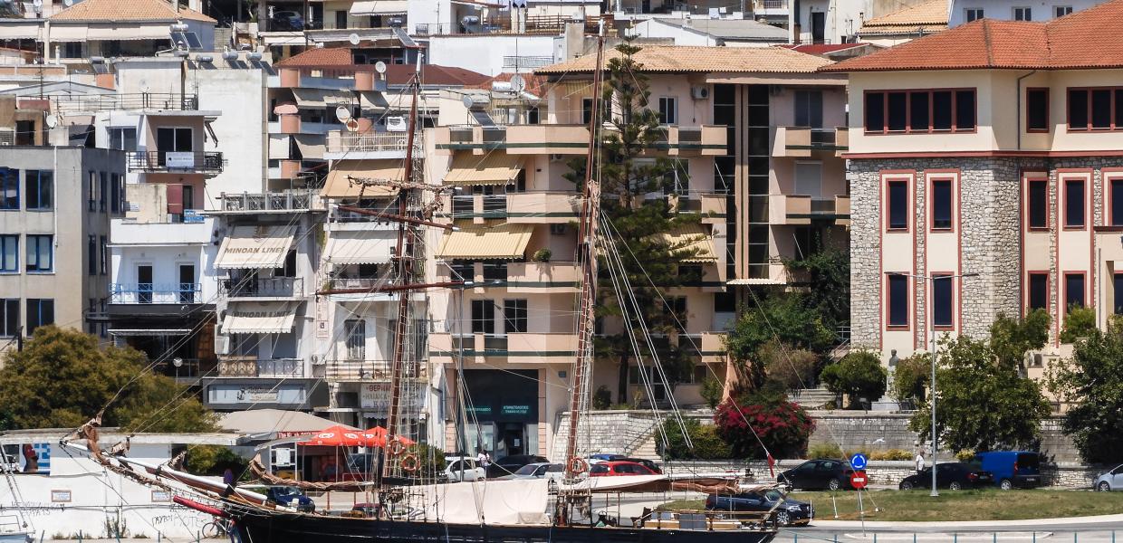 Σπίτια στο λιμάνι της Ηγουμενίτσας