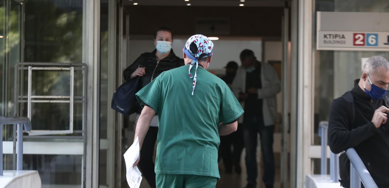 Νοσηλευτής σε νοσοκομείο