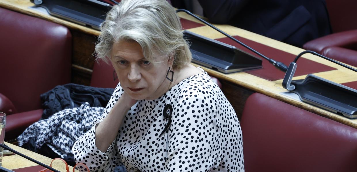 Έλενα Ακρίτα