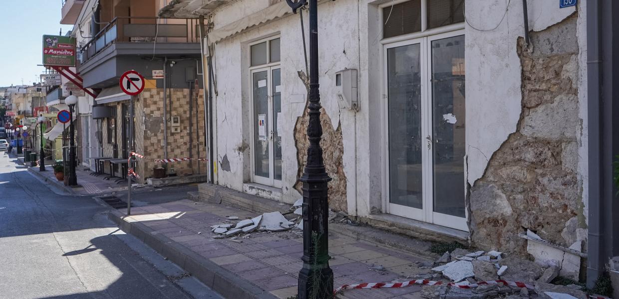 Σπίτια που υπέστησαν ζημιές από τον σεισμό στο Αρκαλοχώρι