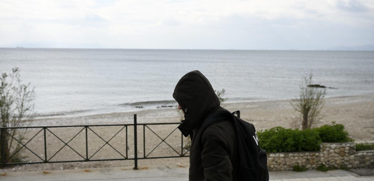 Άνθρωπος με κουκούλα