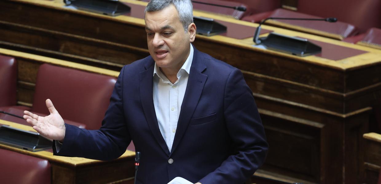 ΧΑΡΗΣ ΜΑΜΟΥΛΑΚΗΣ