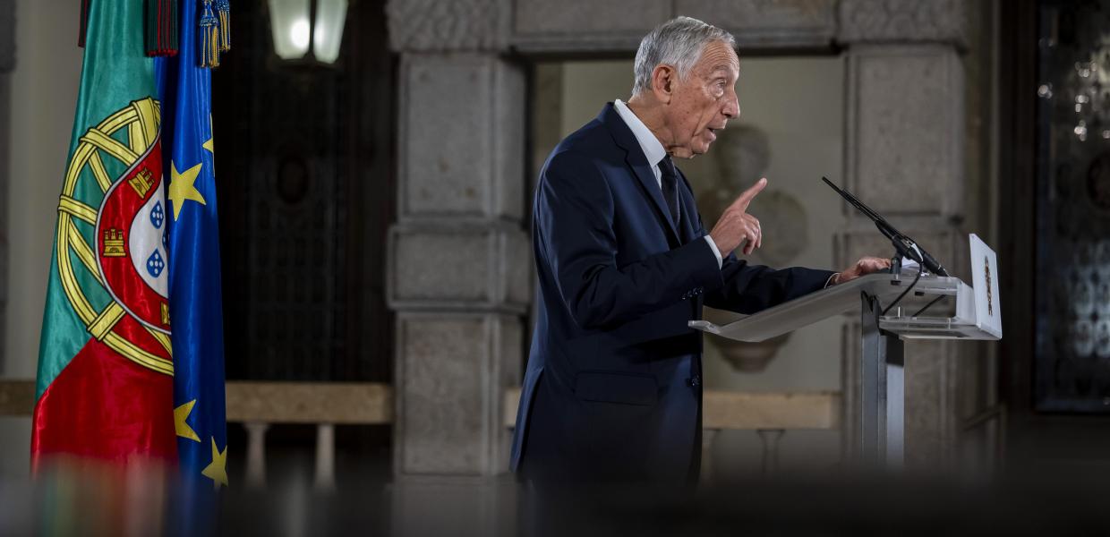 Ο πρόεδρος της Πορτογαλίας ανακοινώνει τις πρόωρες εκλογές