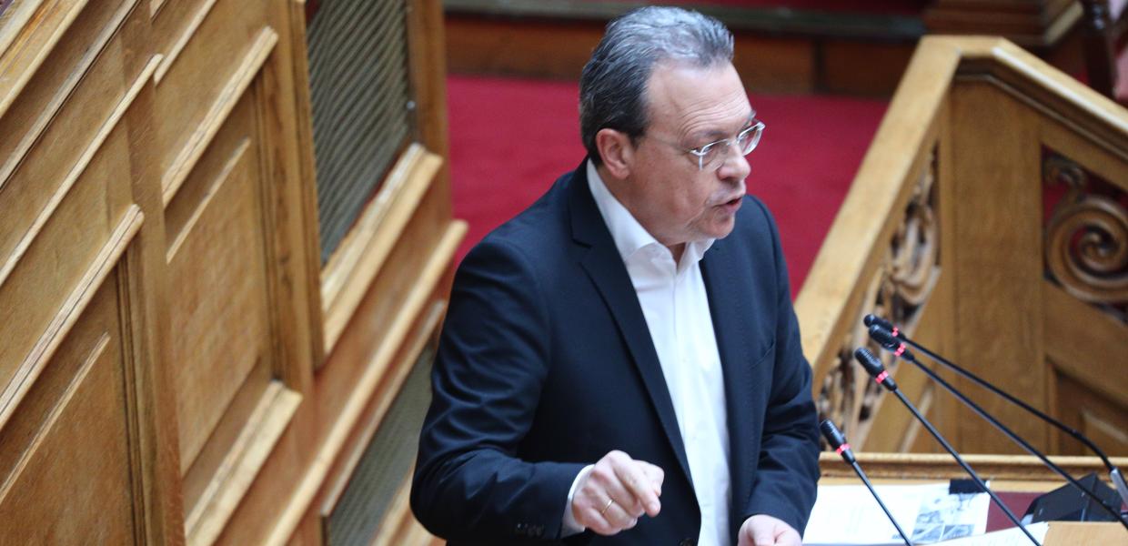 Ο Σωκράτης Φάμελλος στη Βουλή