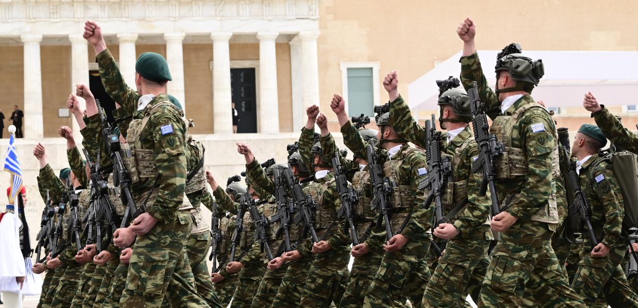 Στρατιωτική παρέλαση στην Αθήνα