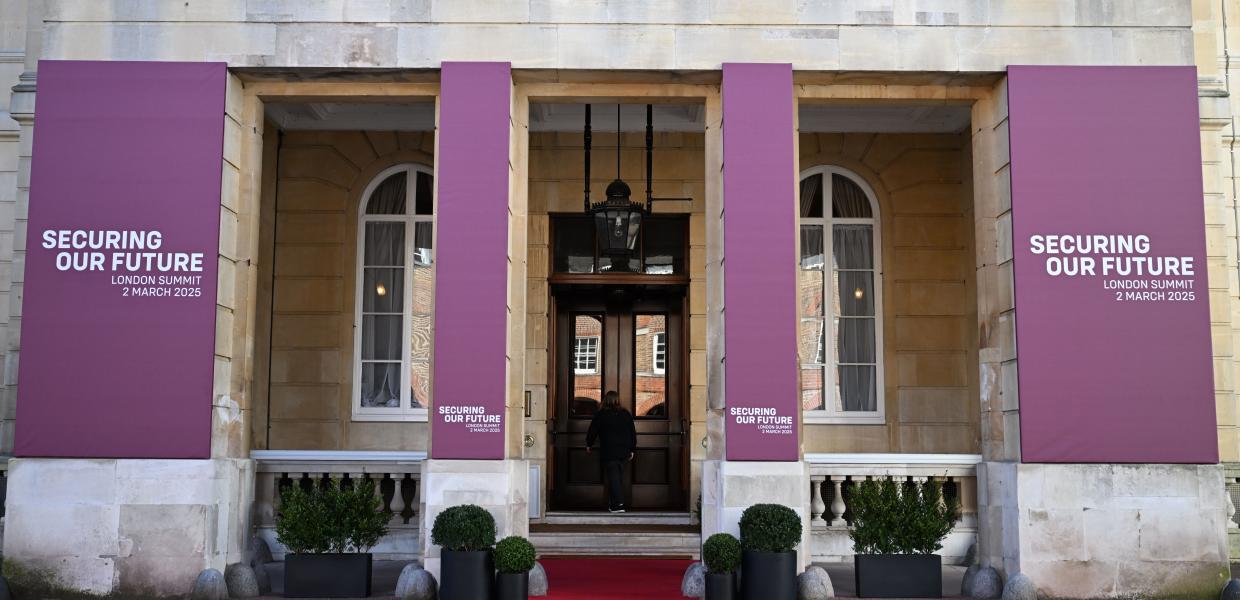 Το Lancaster House στο Λονδίνο, όπου διεξάγεται η σύνοδος κορυφής των Ευρωπαίων ηγετών για τον συνεχιζόμενο πόλεμο στην Ουκρανία, 02 Μαρτίου 2025