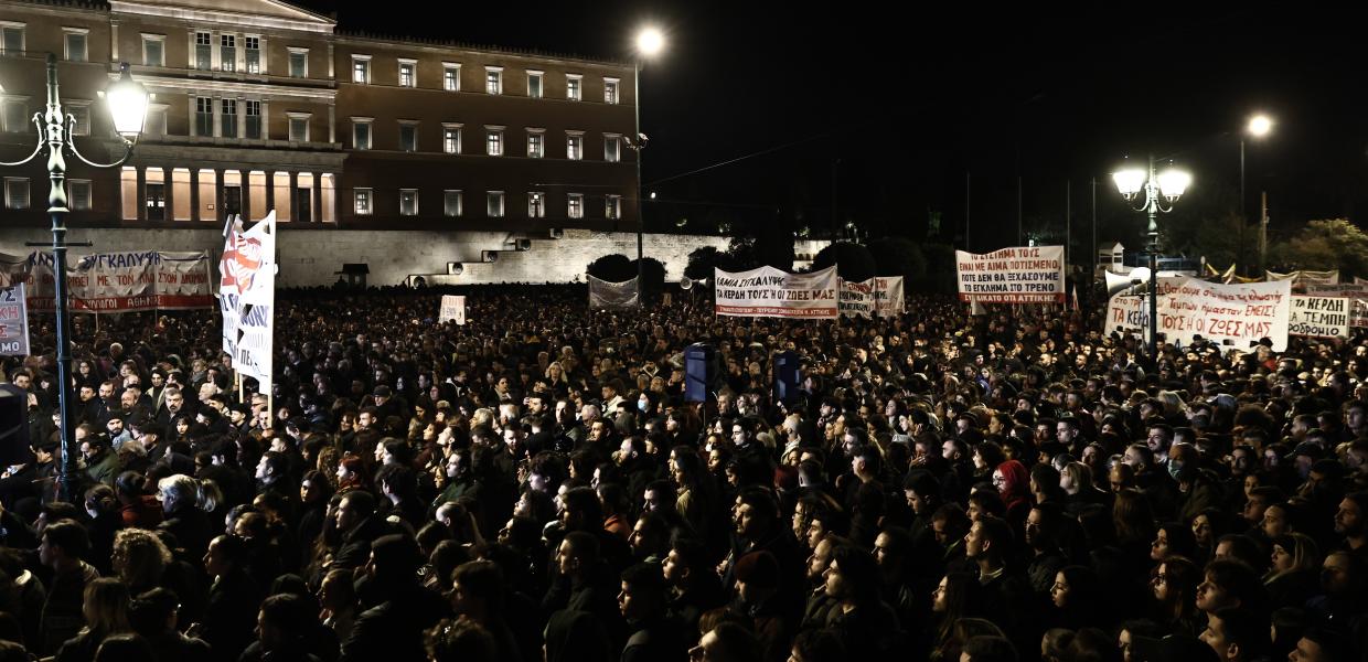Συγκέντρωση για το έγκλημα των Τεμπών στο Σύνταγμα