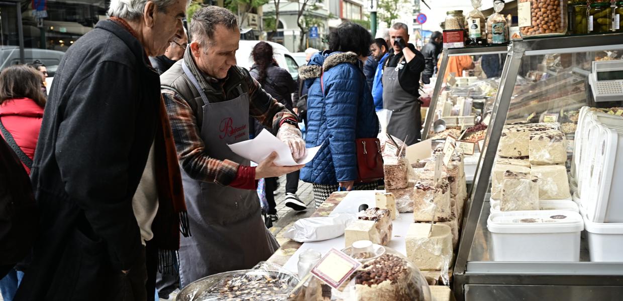 Στιγμιότυπο από την Βαρβάκειο Αγορά με τα Σαρακοστιανά, Φεβρουάριος 2025