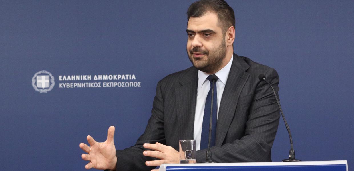 Ο Παύλος Μαρινάκης στην ενημέρωση των πολιτικών συντακτών