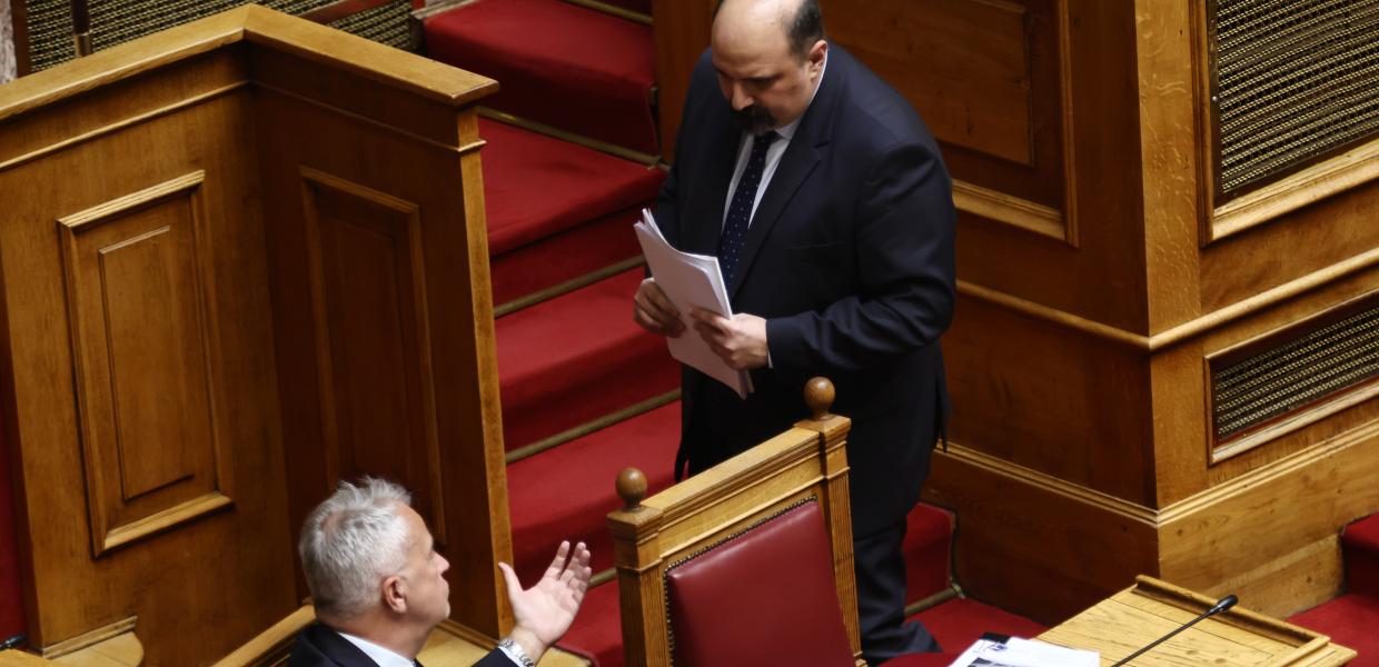 Ο Χρήστος Τριαντόπουλος στη Βουλή
